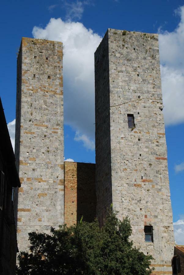 Orto Di Emma Apartment San Gimignano Luaran gambar