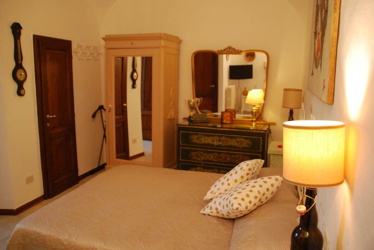 Orto Di Emma Apartment San Gimignano Luaran gambar